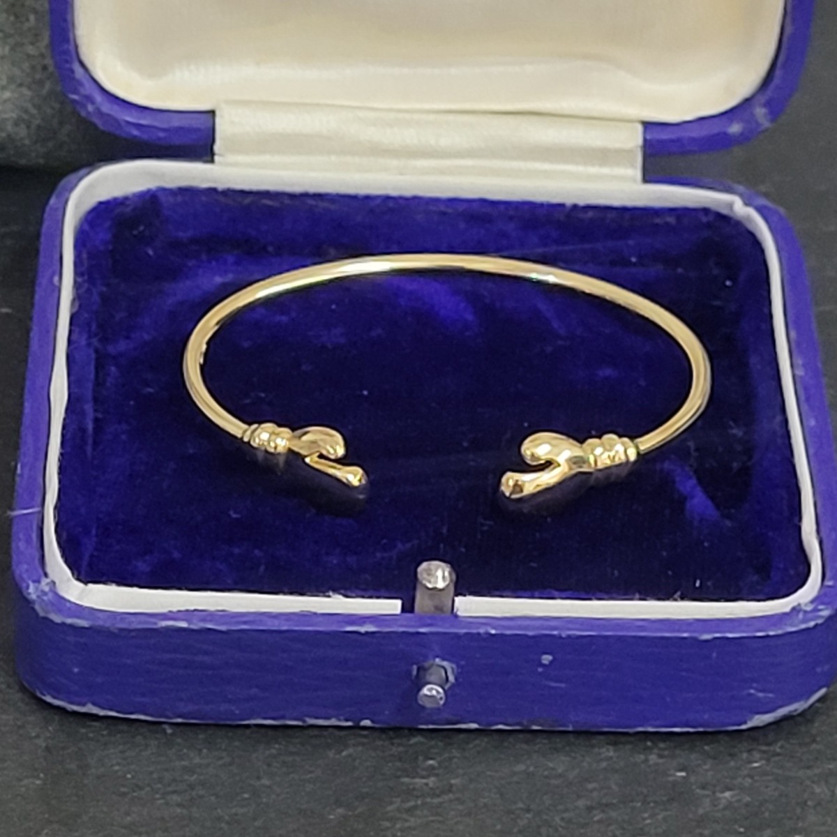 9ct Yellow Gold Boxing Glove Torque Baby Bangle