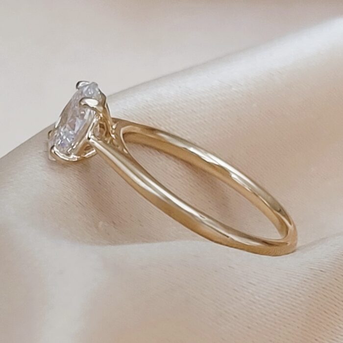 1.01ct Oval Lab Diamond Ring 18ct Yellow Gold from Ace Jewellery, Leeds